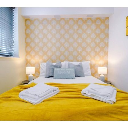 The Ecclesian Deluxe Apartments Near Trafford Centre Eccles Train Station 曼彻斯特 外观 照片