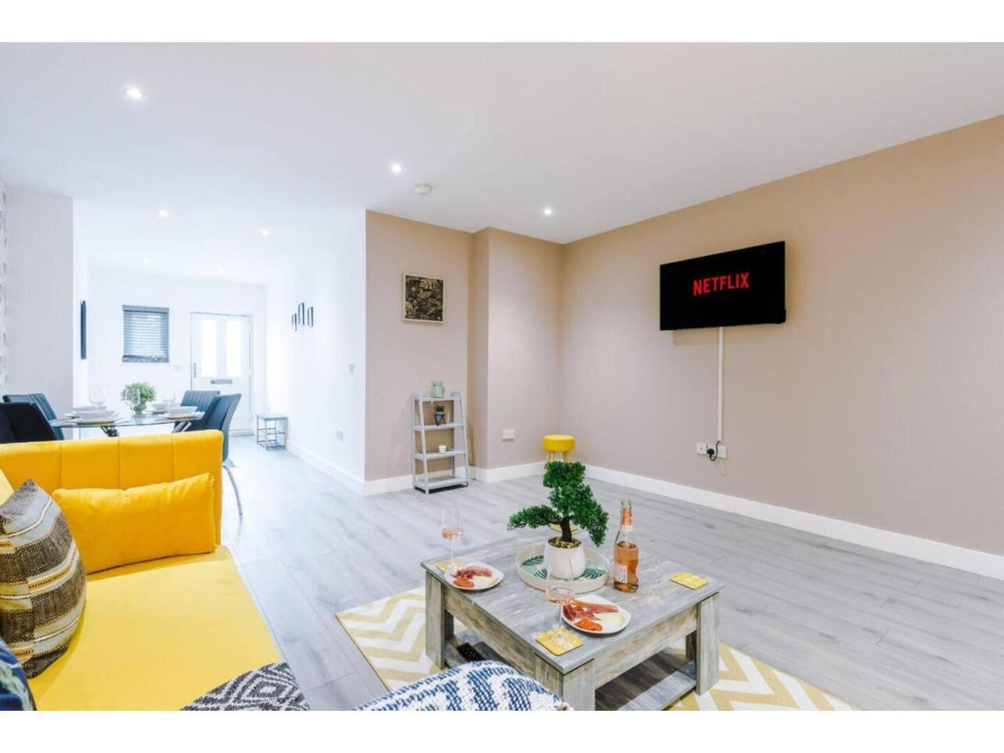The Ecclesian Deluxe Apartments Near Trafford Centre Eccles Train Station 曼彻斯特 外观 照片