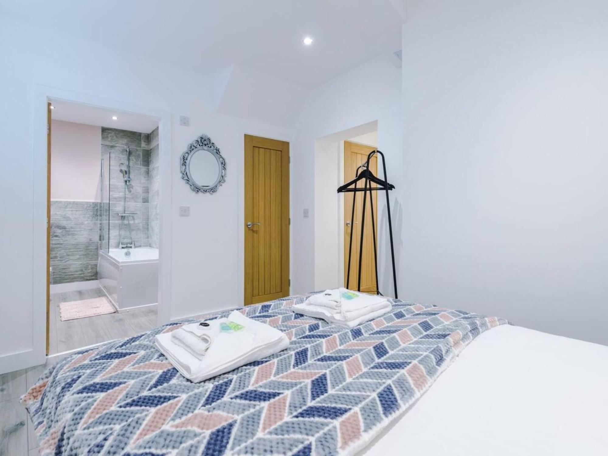 The Ecclesian Deluxe Apartments Near Trafford Centre Eccles Train Station 曼彻斯特 外观 照片