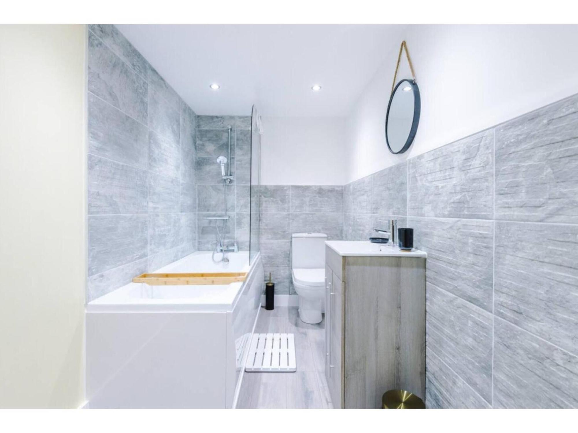 The Ecclesian Deluxe Apartments Near Trafford Centre Eccles Train Station 曼彻斯特 外观 照片