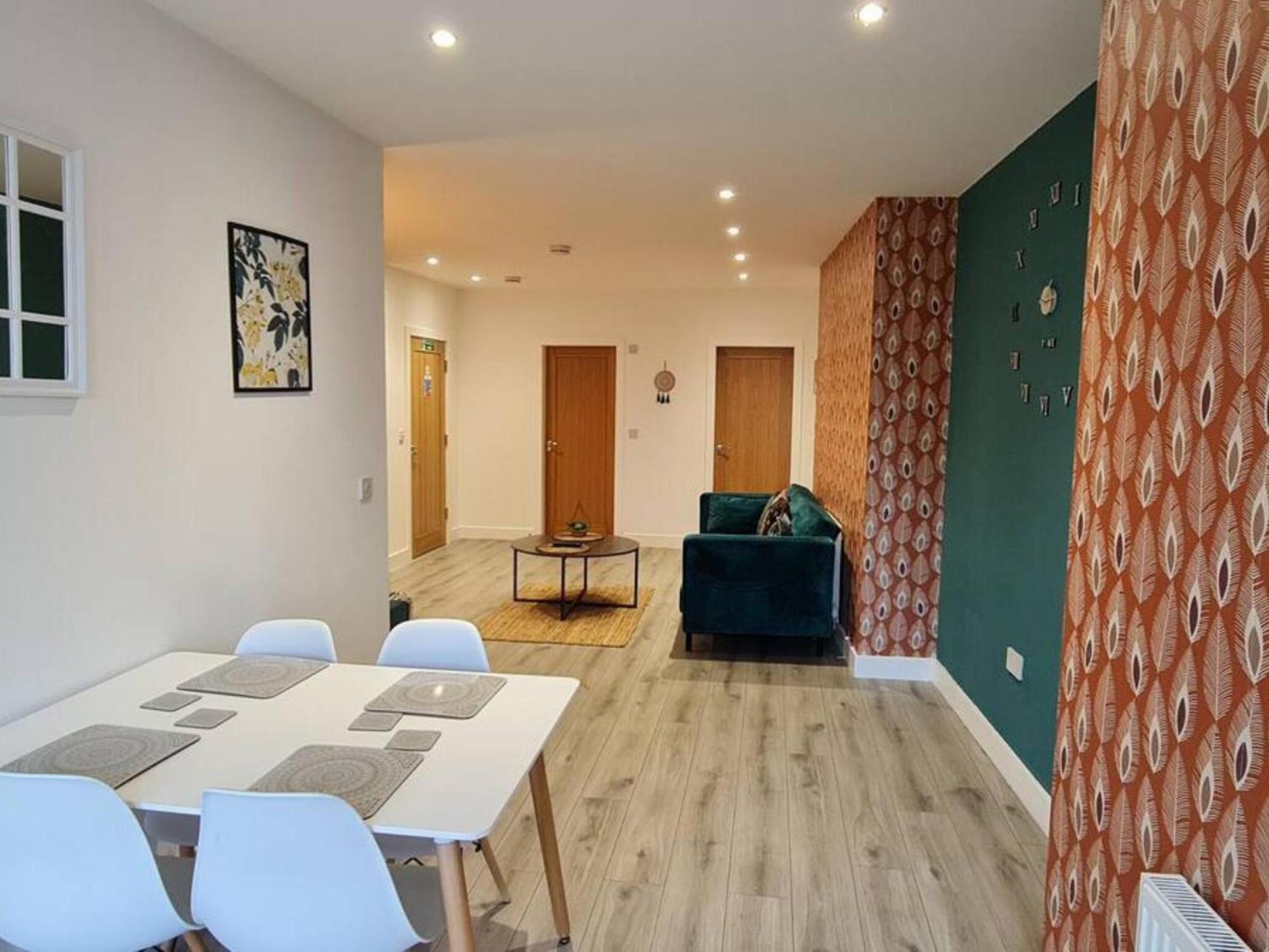 The Ecclesian Deluxe Apartments Near Trafford Centre Eccles Train Station 曼彻斯特 外观 照片