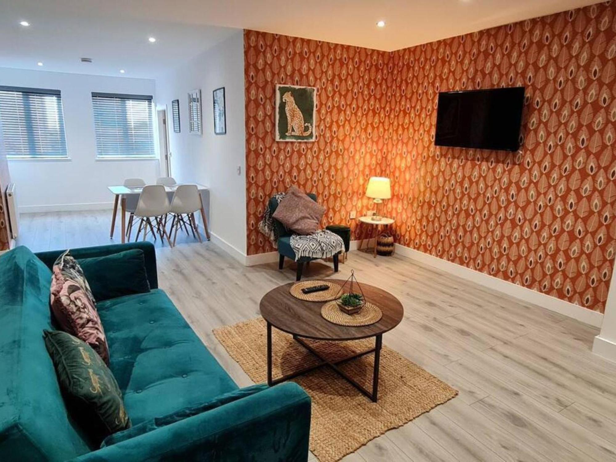 The Ecclesian Deluxe Apartments Near Trafford Centre Eccles Train Station 曼彻斯特 外观 照片